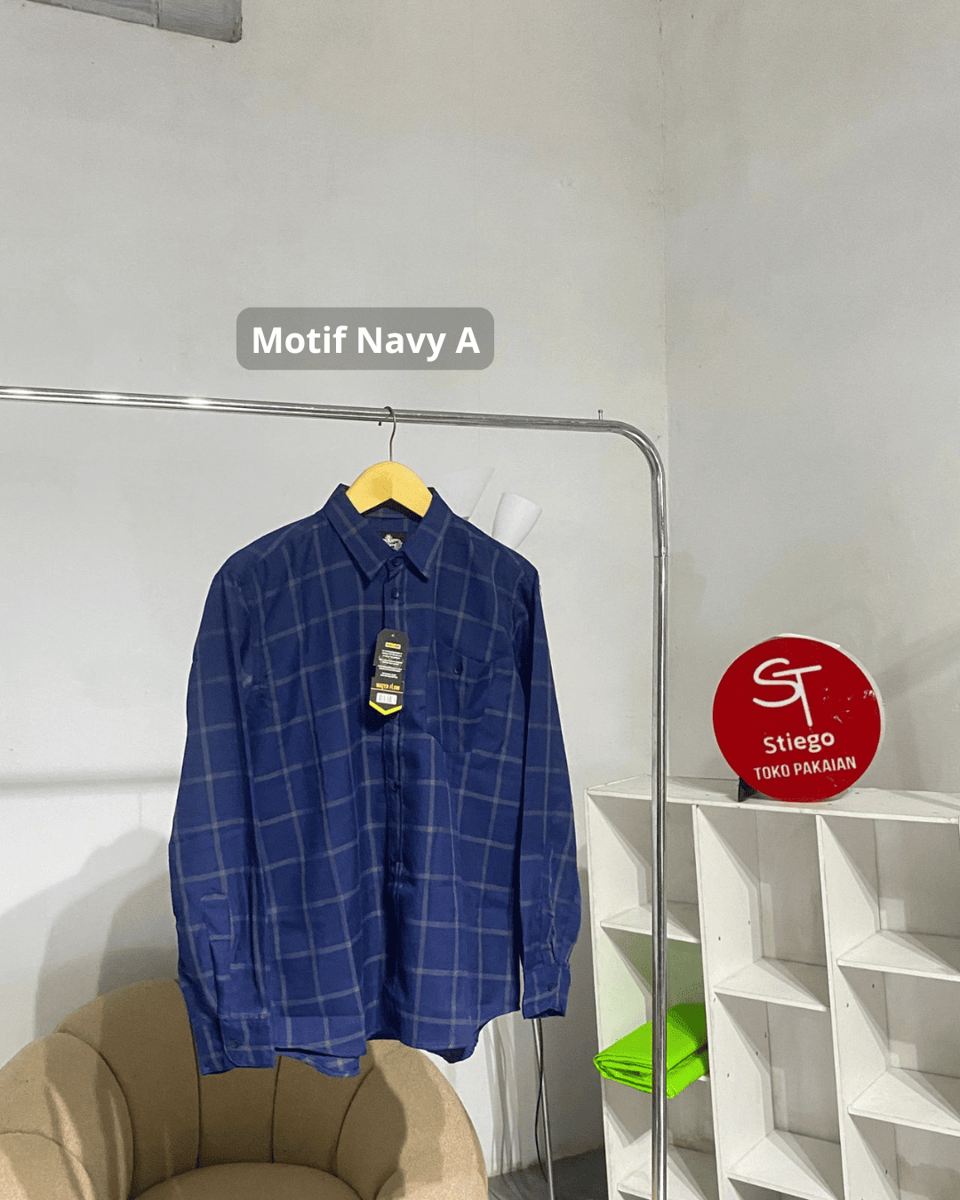 Kemeja flanel  pria lengan panjang