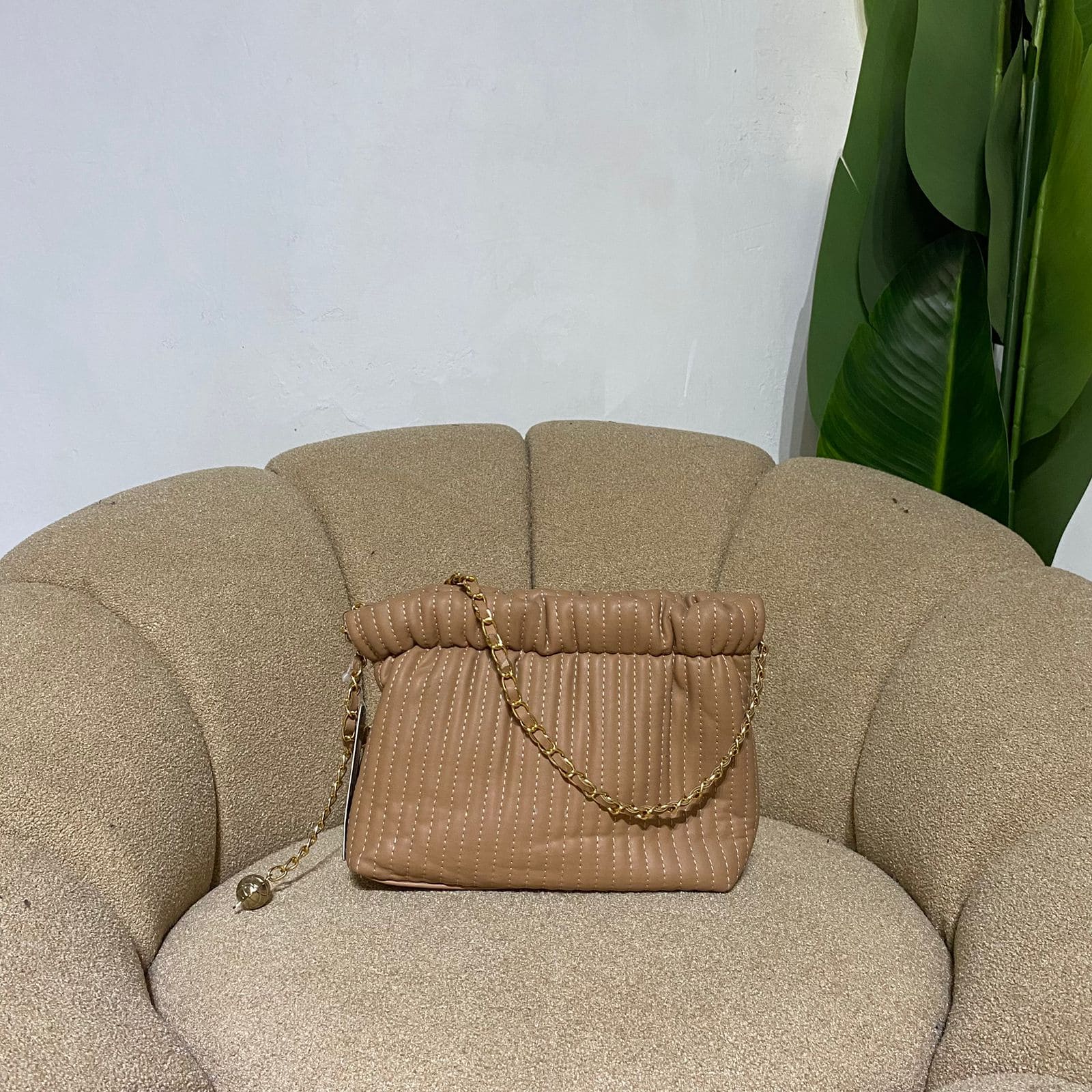 Tas slempang wanita motif Arina