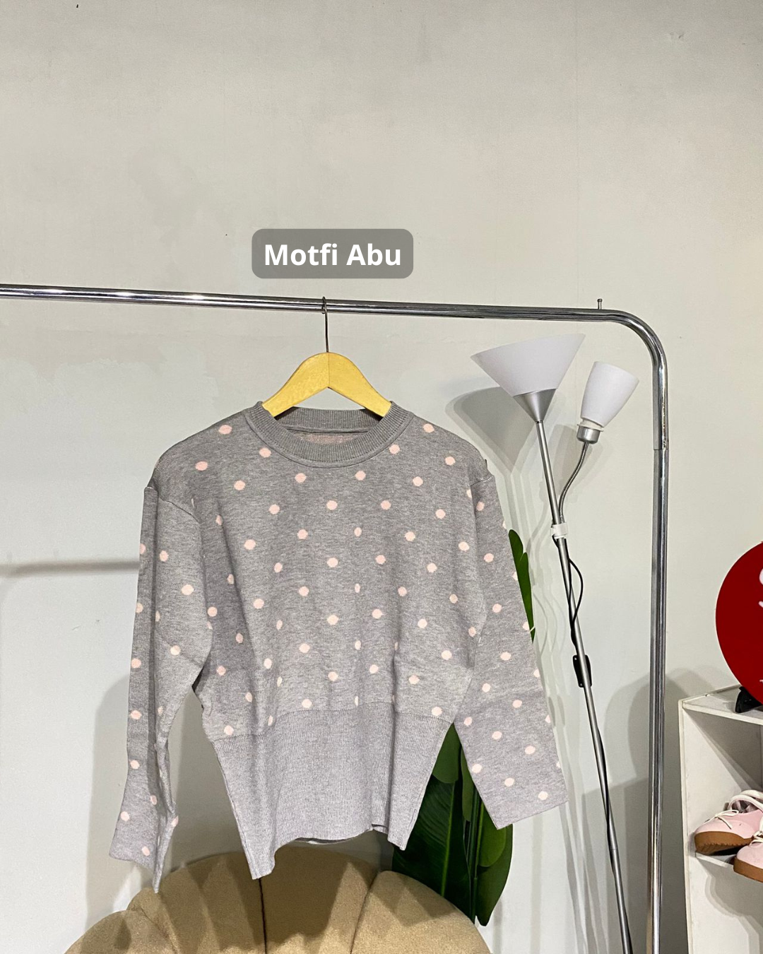 Atasan knit Reynata Crop Blouse Polkadot