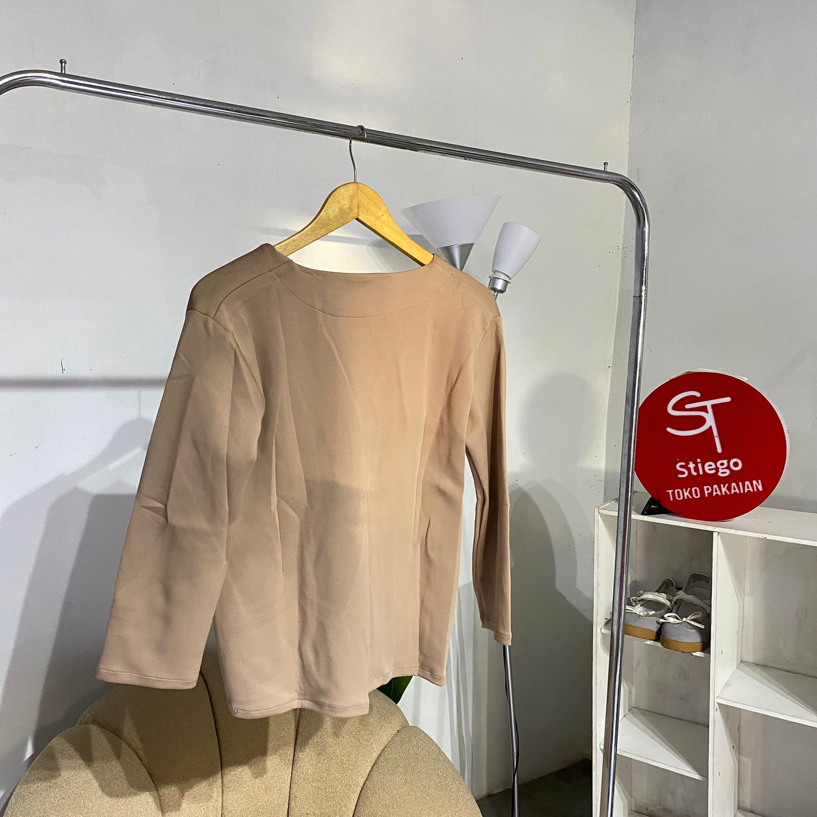 Atasan wanita blazer scruba