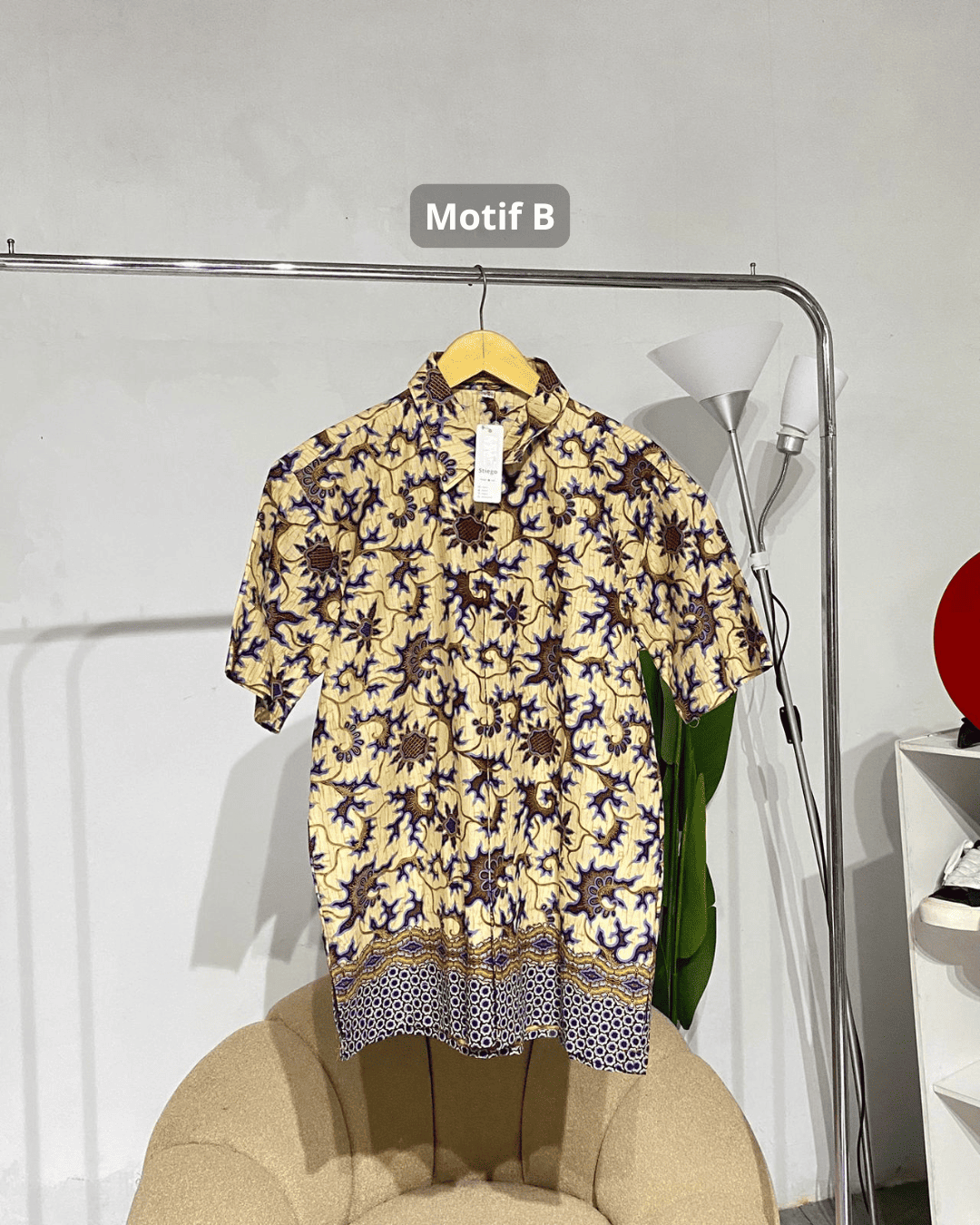Kemeja batik lengan pendek pria  Kuda mas