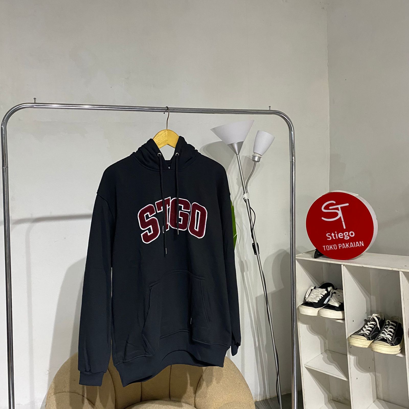 Stiego - Sweater Hoodie Pria Simple Embroidery