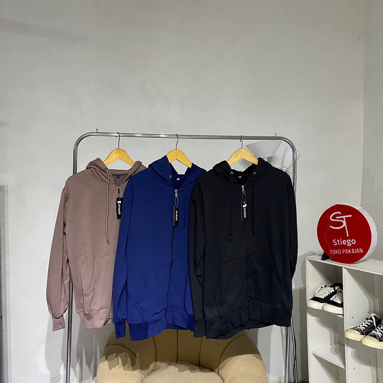 Sweater Hoodie Polos Zipper jaket Switer ( XL )