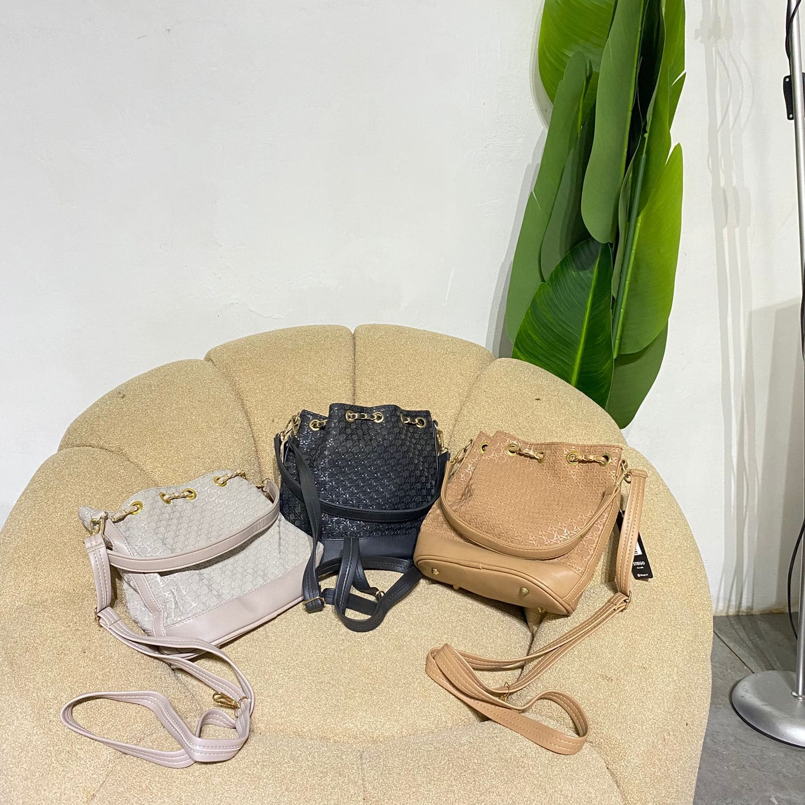Tas wanita slempang diamond
