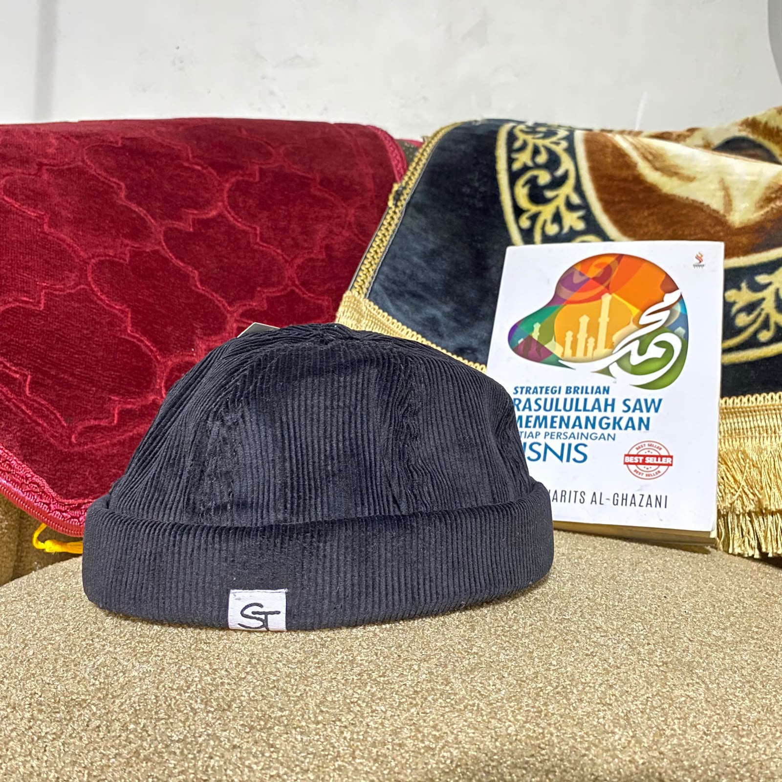 Stiego topi/peci mikihat corduroy