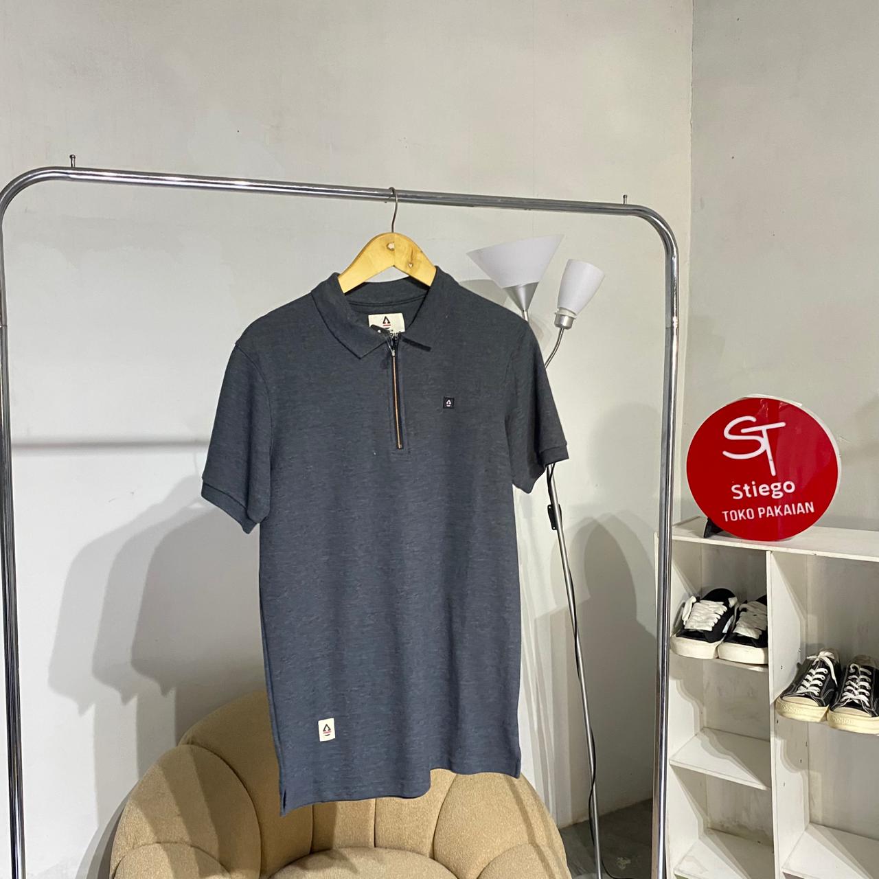 Atasan kaos polo rismawear resleting pria lengan pendek