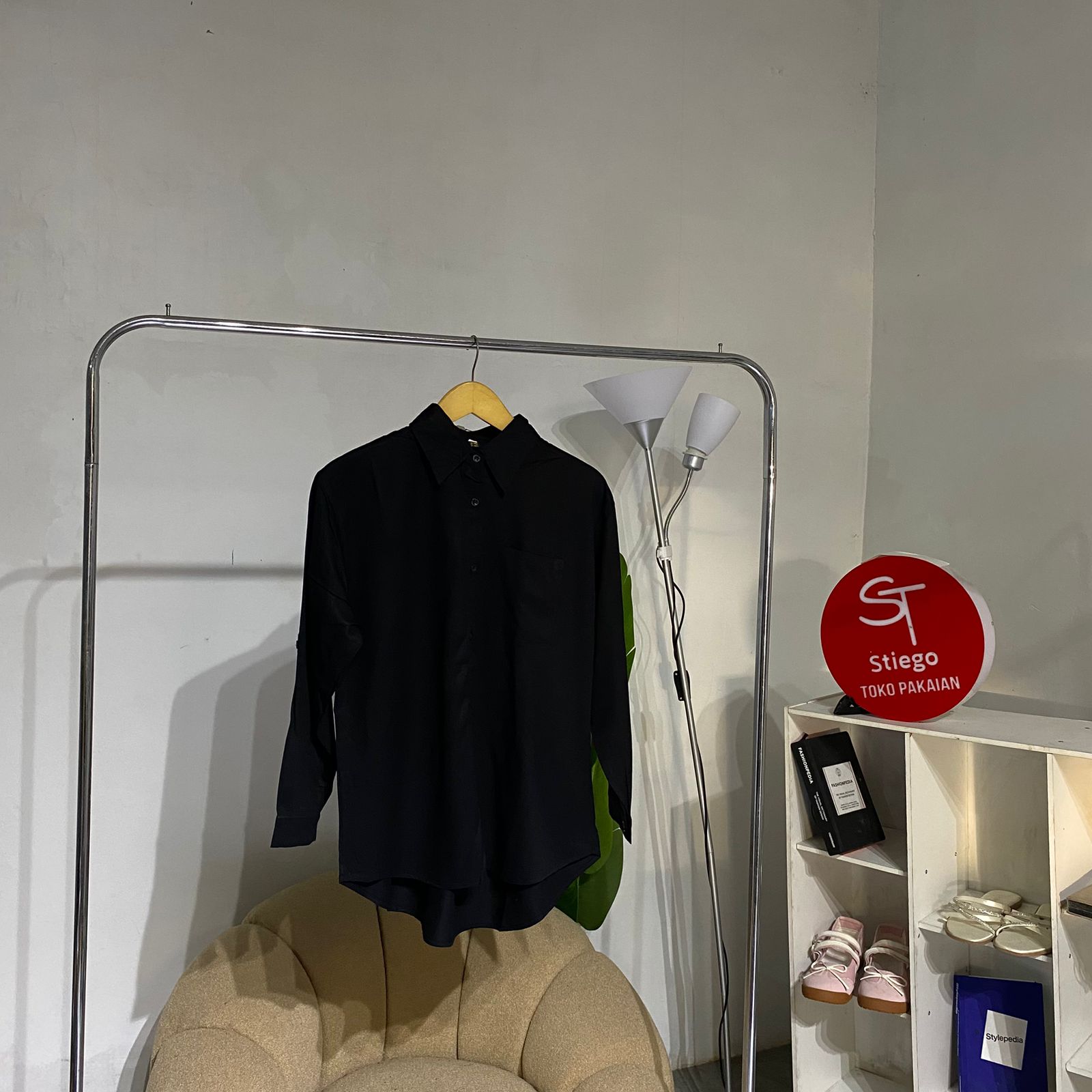 Kemeja wanita basic kerah