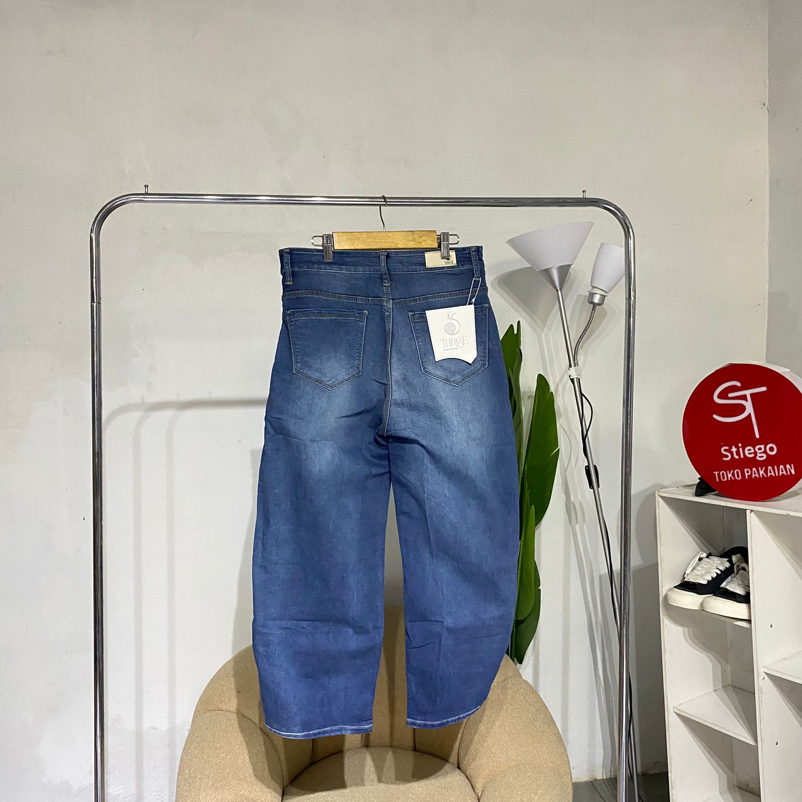 celana jeans barrel wanita 01
