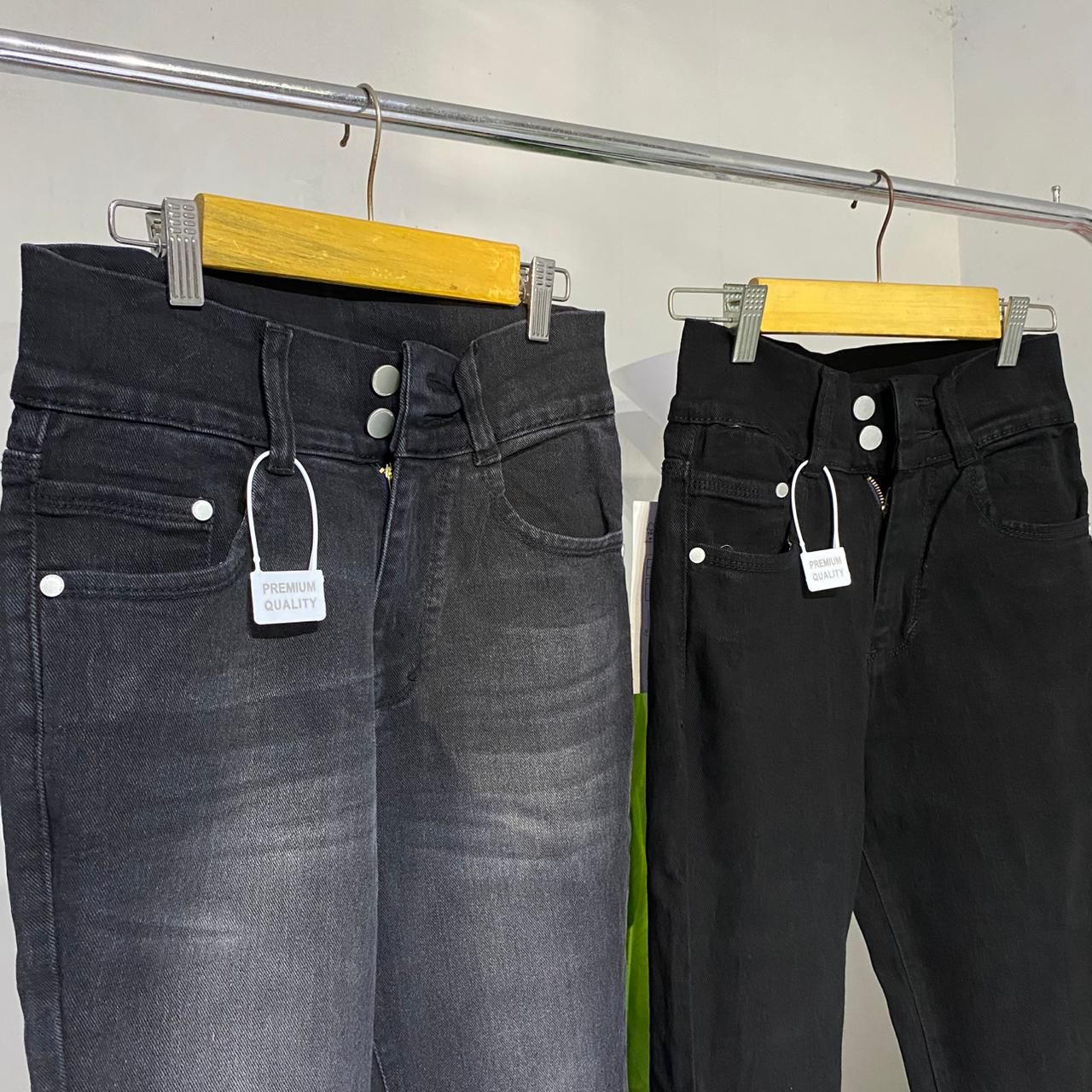 Celana jeans  wanita cutbray petite aspal 27-30