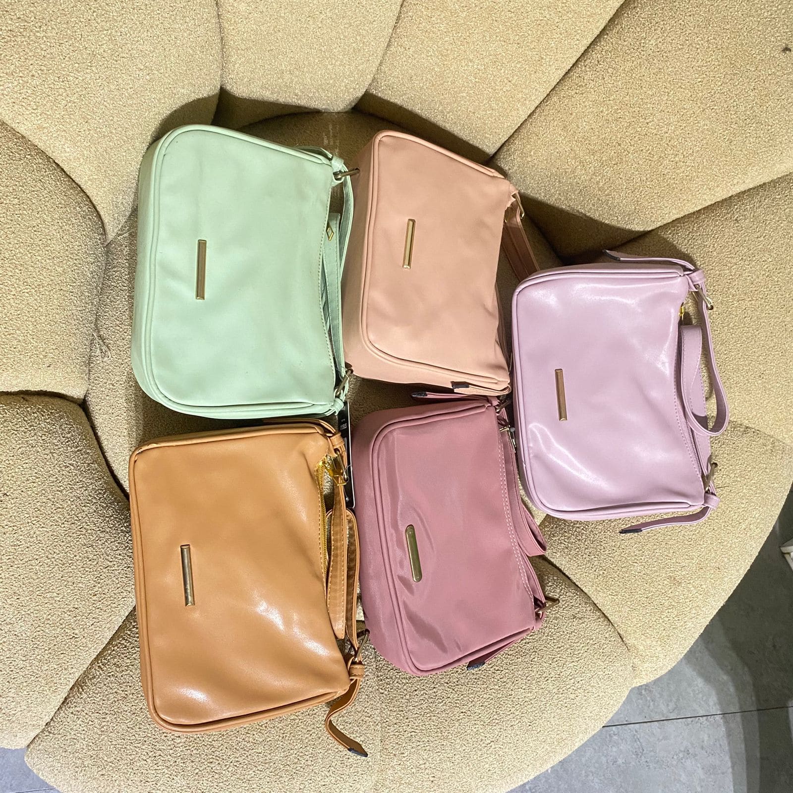 tas slempang wanita Lorenzo
