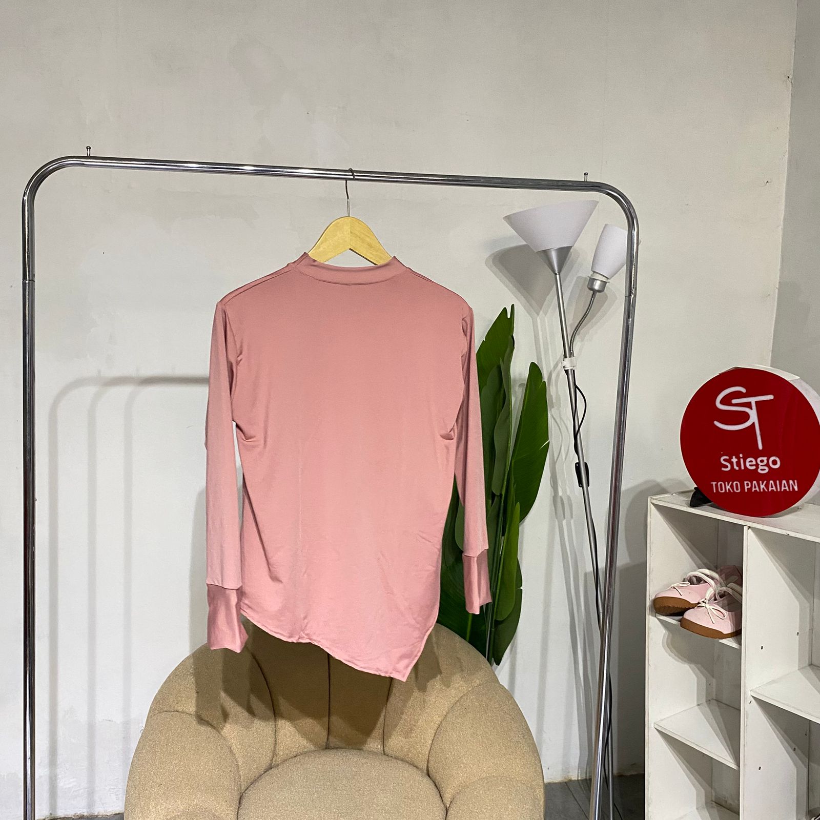 Atasan kaos wanita olahraga Tenze Baju Atasan Sporty Asimetris  Lengan Panjang Olahraga