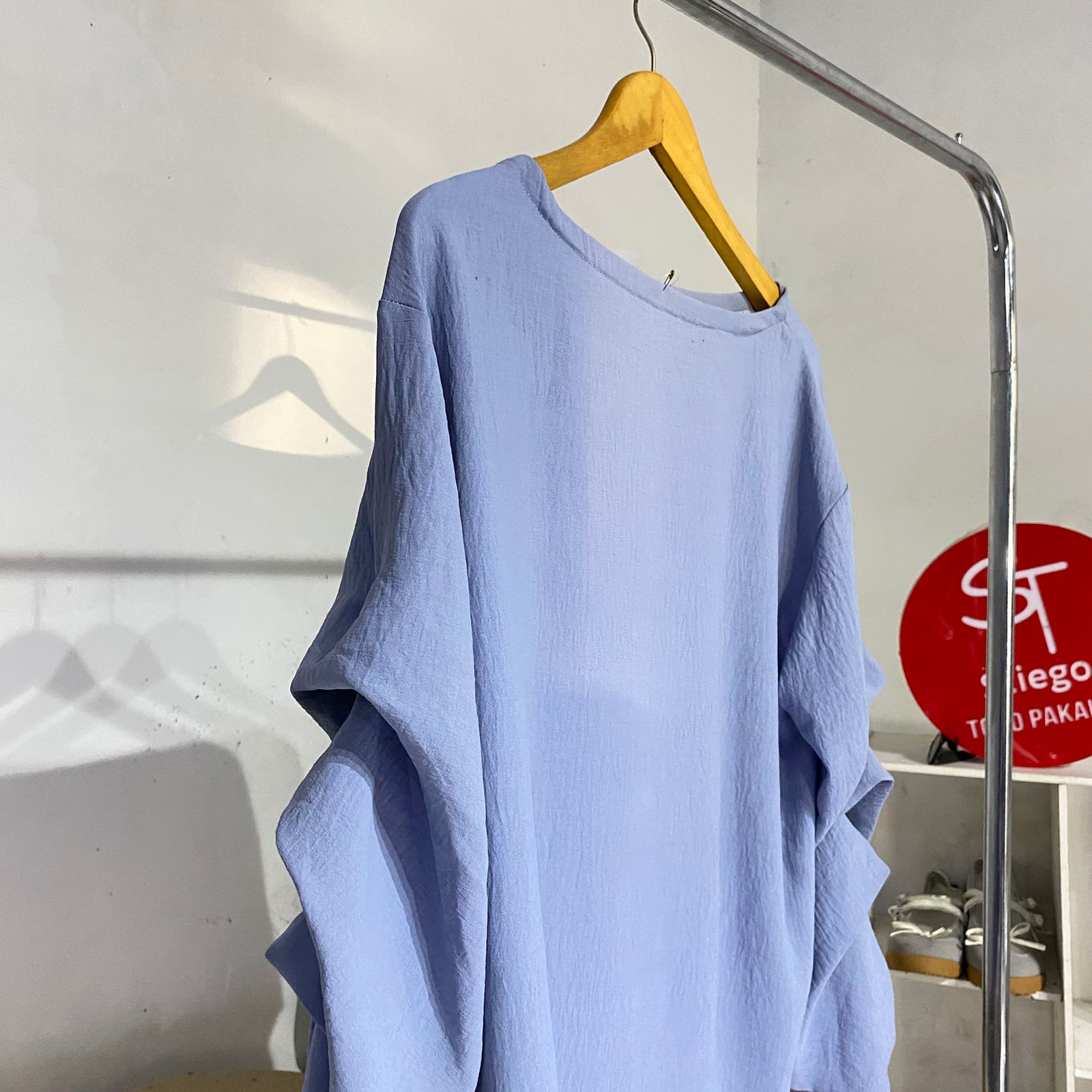 Atasan wanita bluose crinkle blue