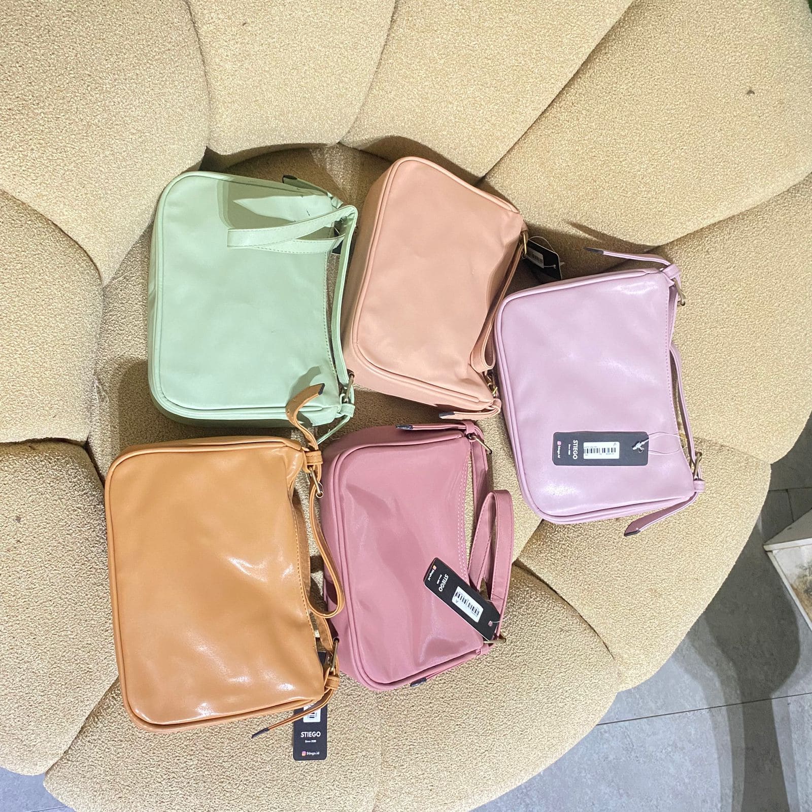 tas slempang wanita Lorenzo