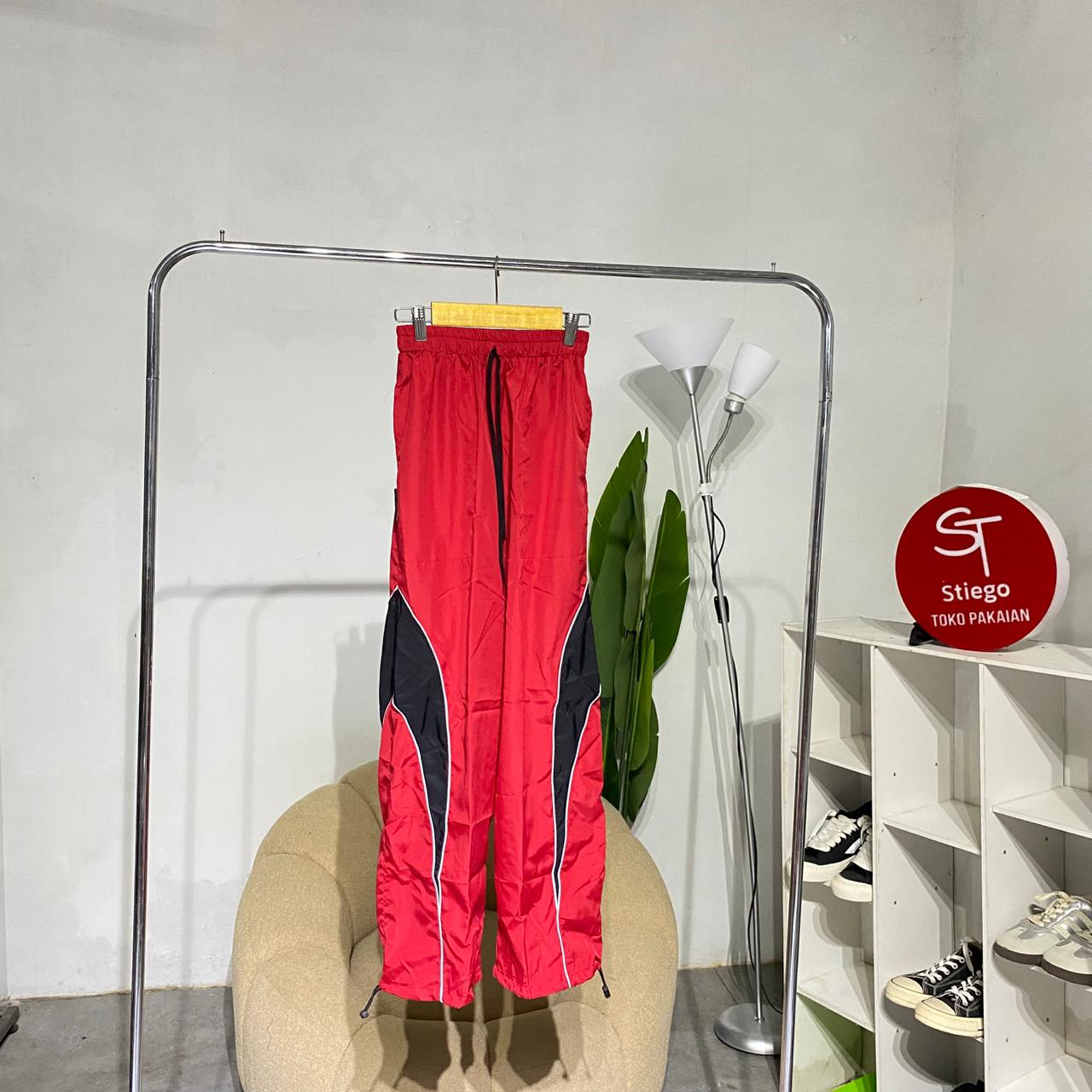 celana panjang pria skena prasut skena baggy refletife walet ( merah list hitam )